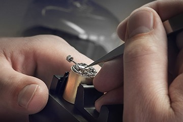 上海劳力士表官方售后保养服务店